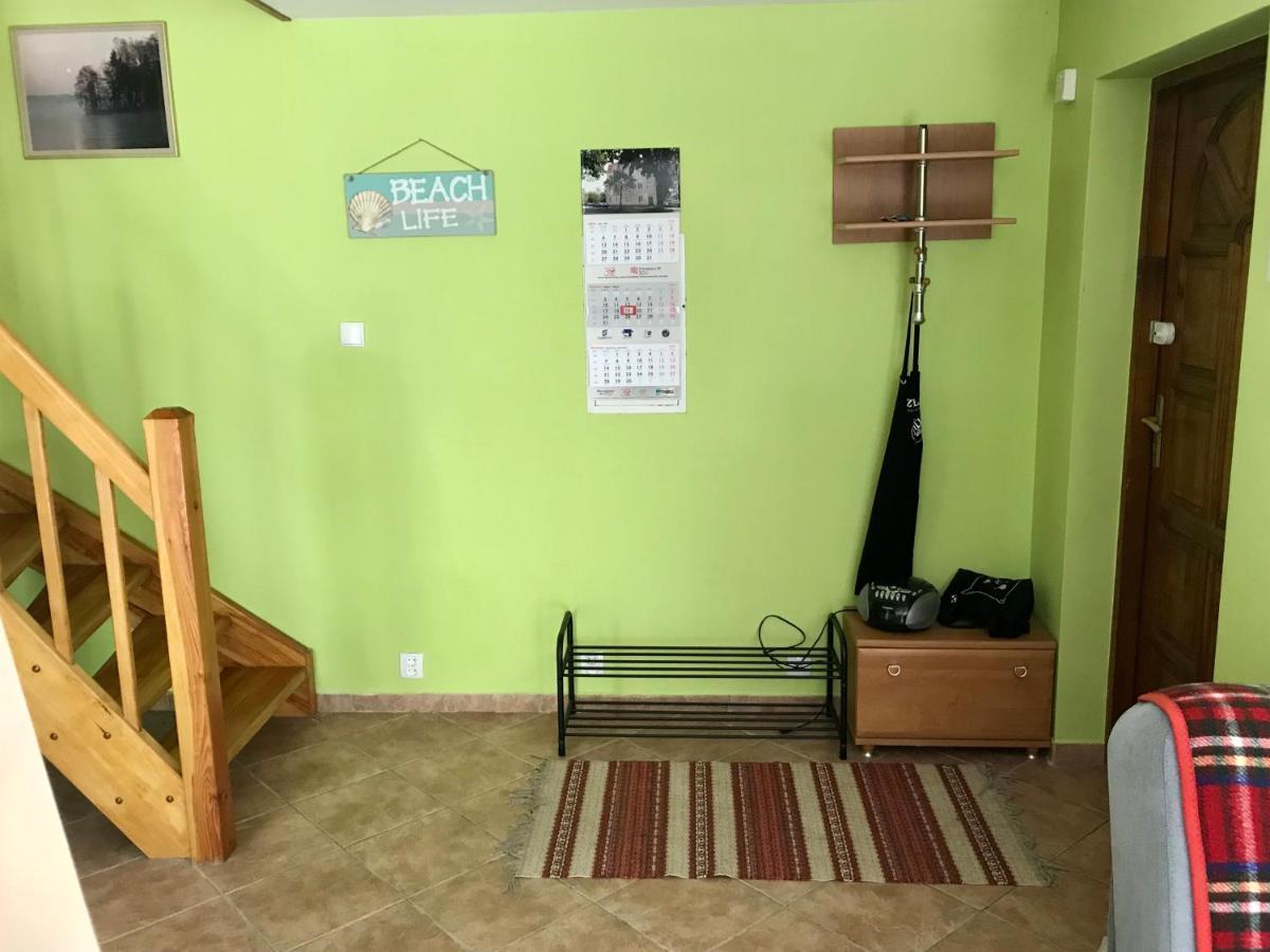 Zolty Domek Nad Jeziorem Lubniewice Exteriör bild