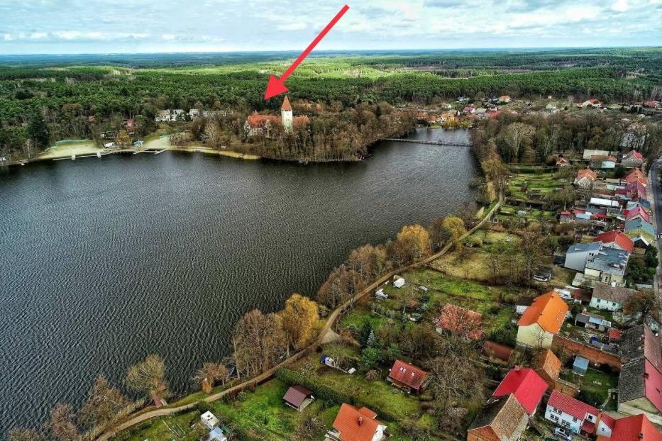 Zolty Domek Nad Jeziorem Lubniewice Exteriör bild