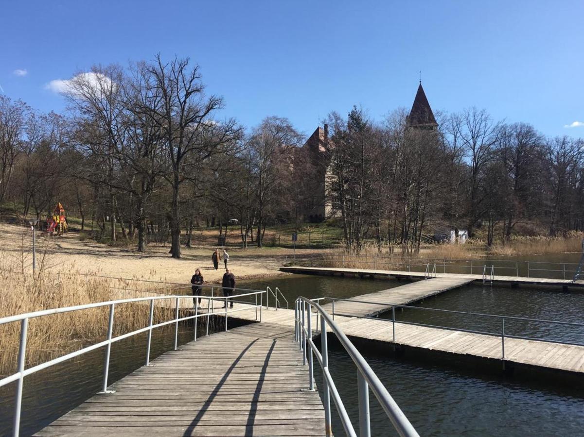 Zolty Domek Nad Jeziorem Lubniewice Exteriör bild